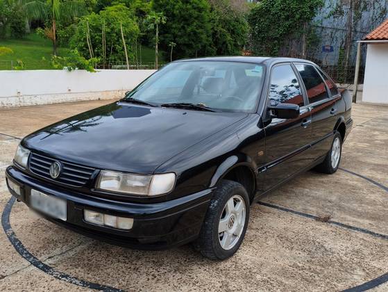 VOLKSWAGEN PASSAT 2.0 GL 8V GASOLINA 4P MANUAL